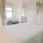 Homey And Cozy Stay Studio Belmont Residence Puri Apartement By Travelio