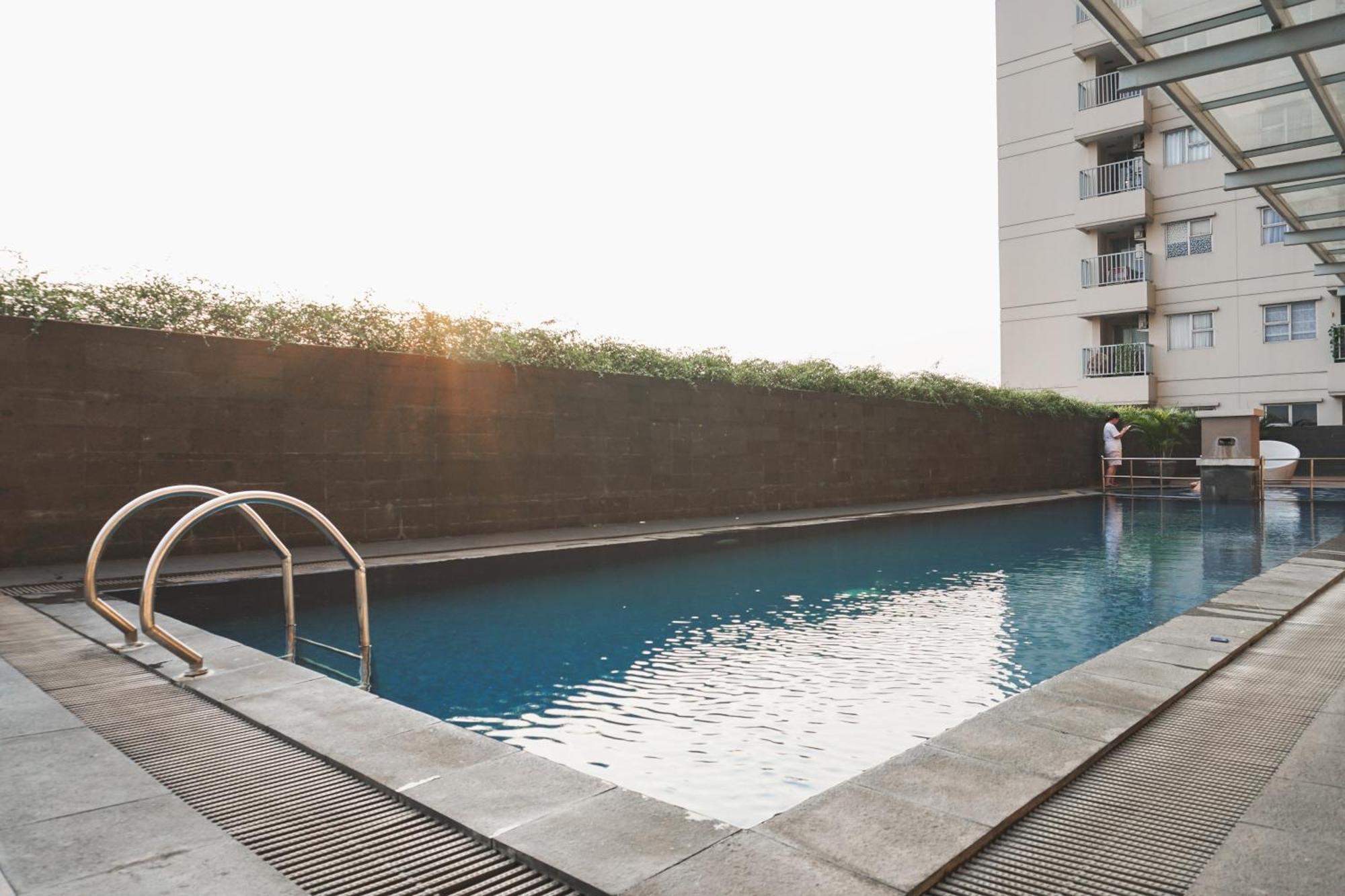 Homey And Cozy Belmont Puri By Travelio