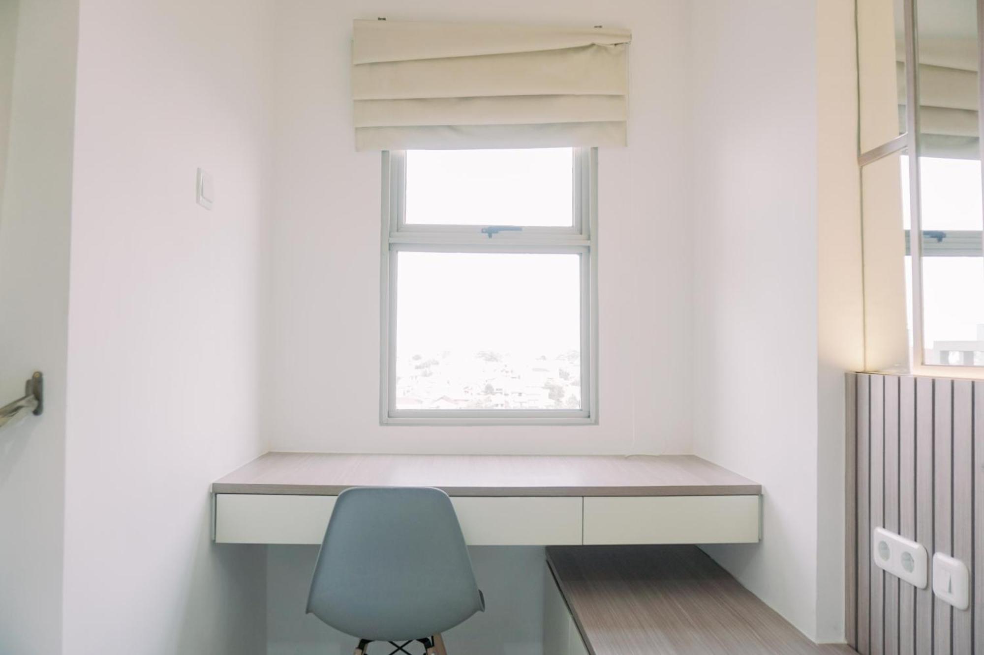 Homey And Cozy Belmont Puri By Travelio Apartment *